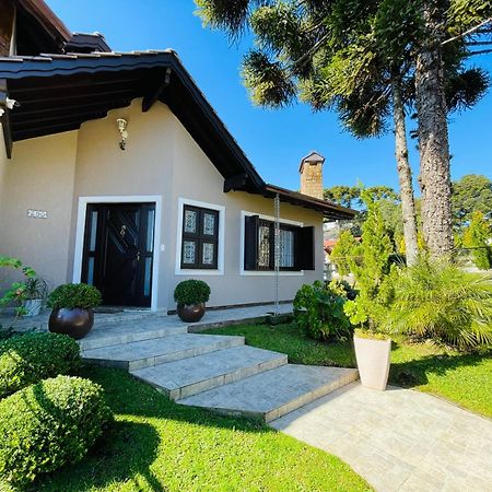 Готель Residencial Pine House Канела Екстер'єр фото
